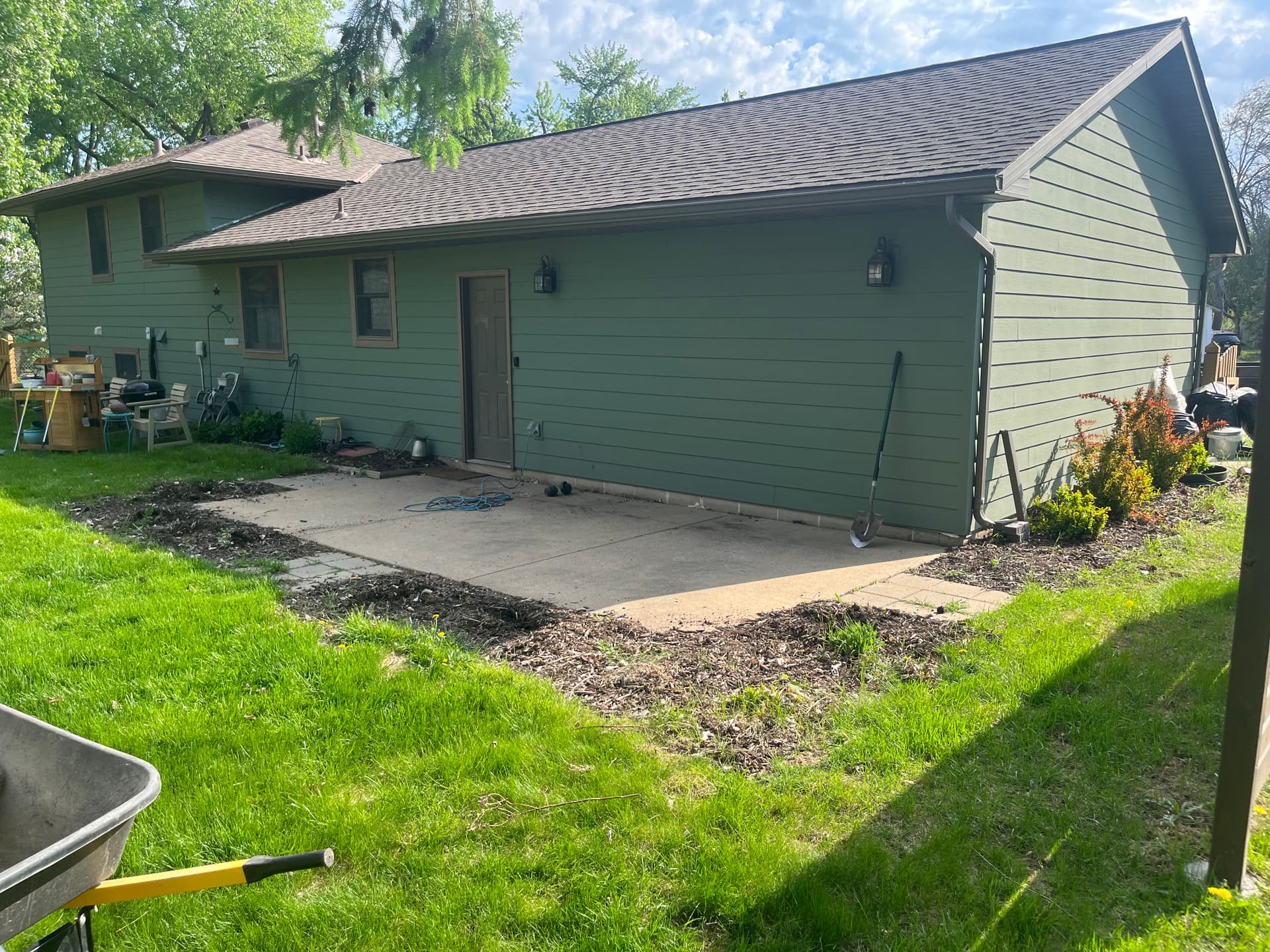 Paver Patio with Sitting Walls Built for Real Backyard Living in Apple Valley